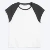 Kurzärmeliges Raglan-T-Shirt – Weiß/Dunkelgrau Kurzärmeliges Raglan-T-Shirt – Weiß/Dunkelgrau