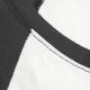 Kurzärmeliges Raglan-T-Shirt – Weiß/Dunkelgrau Kurzärmeliges Raglan-T-Shirt – Weiß/Dunkelgrau