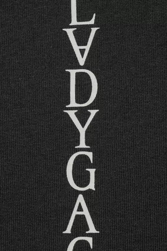 Lady Gaga Langarm-T-Shirt – Off-Black Lady Gaga Langarm-T-Shirt – Off-Black