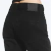 Laika Mid Rise Regular Straight Jeans – Black Rinse – Schwarz Laika Mid Rise Regular Straight Jeans – Black Rinse – Schwarz