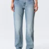 Laika Mid Rise Regular Straight Jeans – Eighteen Blue – Mittelblau Laika Mid Rise Regular Straight Jeans – Eighteen Blue – Mittelblau