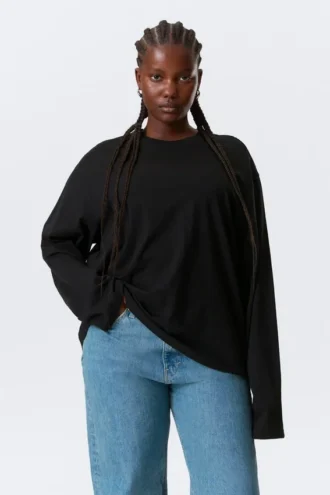 Langarm-Kastenförmiges Baumwoll-T-Shirt – Schwarz
