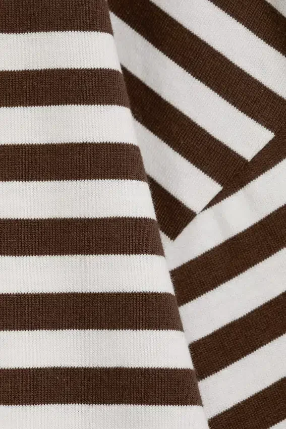 Langarmshirt aus Baumwolle – Braun-weiße Streifen Langarmshirt aus Baumwolle – Braun-weiße Streifen