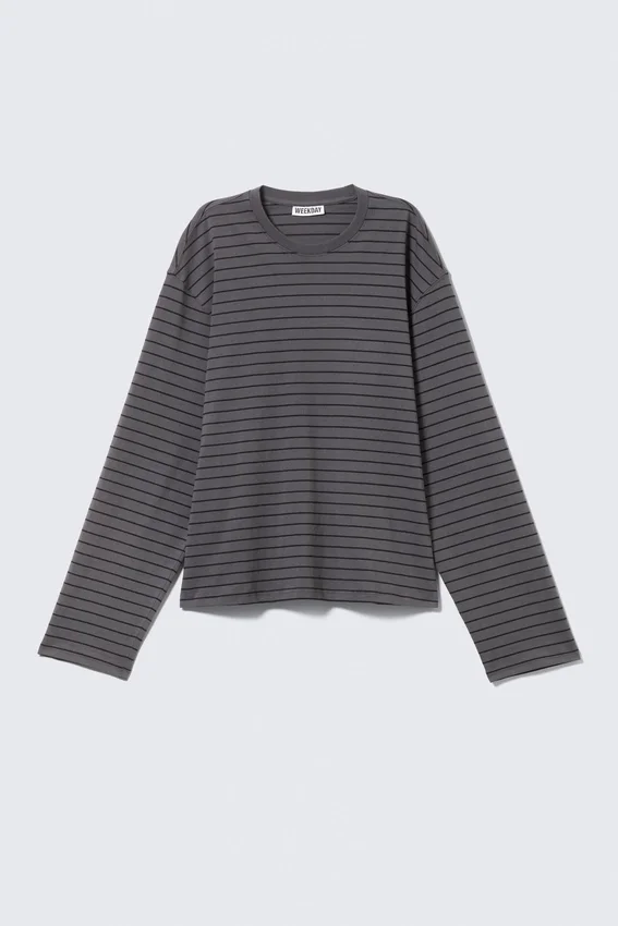Langarmshirt aus Baumwolle mit kastenförmigem Schnitt – gestreift, dunkelgrau Langarmshirt aus Baumwolle mit kastenförmigem Schnitt – gestreift, dunkelgrau