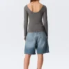 Langarmshirt mit tiefem Rückenausschnitt – Grau