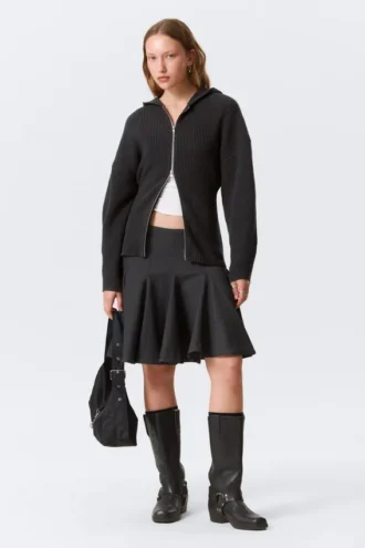 Langer Strick-Kapuzenpullover mit Reißverschluss – Schwarz Langer Strick-Kapuzenpullover mit Reißverschluss – Schwarz