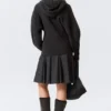 Langer Strick-Kapuzenpullover mit Reißverschluss – Schwarz Langer Strick-Kapuzenpullover mit Reißverschluss – Schwarz