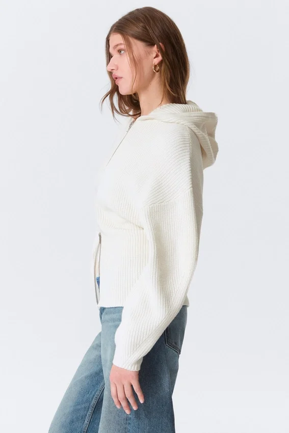 Langer Strick-Kapuzenpullover mit Reißverschluss – Weiß Langer Strick-Kapuzenpullover mit Reißverschluss – Weiß