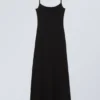 Langes, figurbetontes Trägerkleid – Schwarz Langes, figurbetontes Trägerkleid – Schwarz