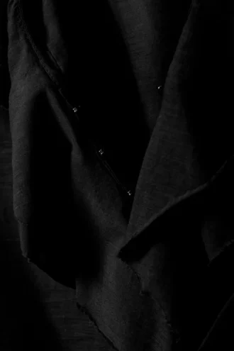 Langärmelige Wickelbluse mit Rüschen – Schwarz Langärmelige Wickelbluse mit Rüschen – Schwarz