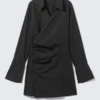 Langärmliges, asymmetrisches Mini-Hemd-Kleid – Schwarz Langärmliges, asymmetrisches Mini-Hemd-Kleid – Schwarz