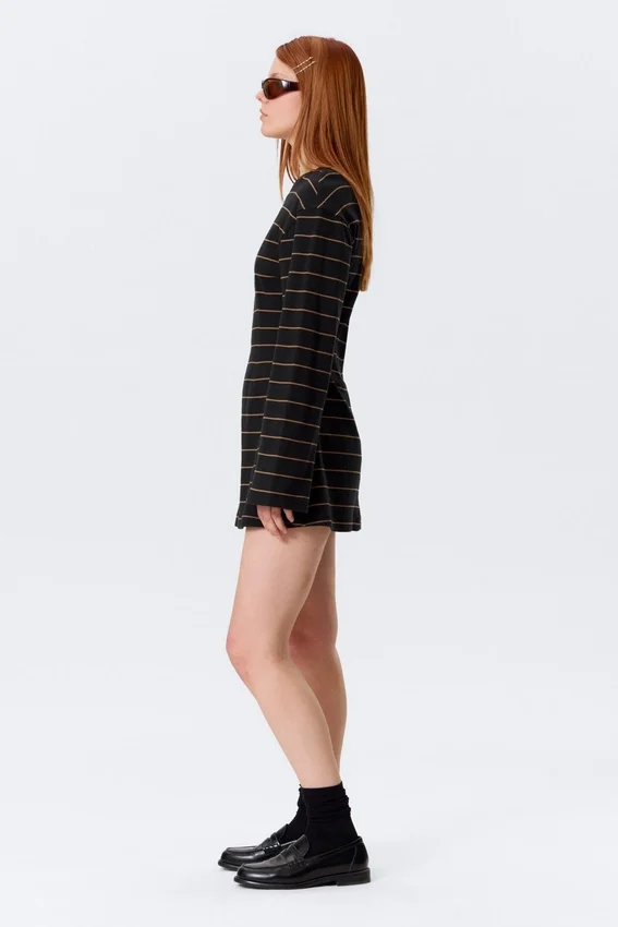 Langärmliges Baumwoll-Minikleid – schwarz gestreift Langärmliges Baumwoll-Minikleid – schwarz gestreift
