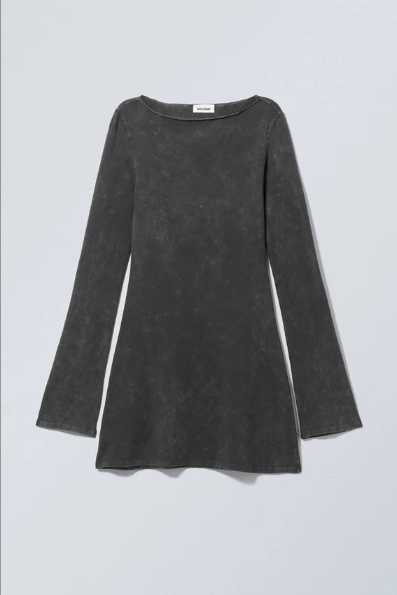 Langärmliges Mini-Kleid – gewaschenes Schwarz Langärmliges Mini-Kleid – gewaschenes Schwarz