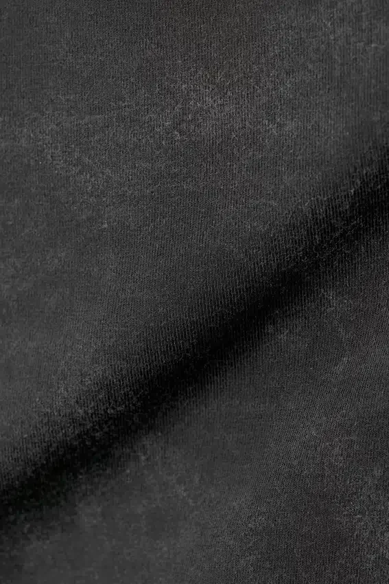 Langärmliges Mini-Kleid – gewaschenes Schwarz Langärmliges Mini-Kleid – gewaschenes Schwarz