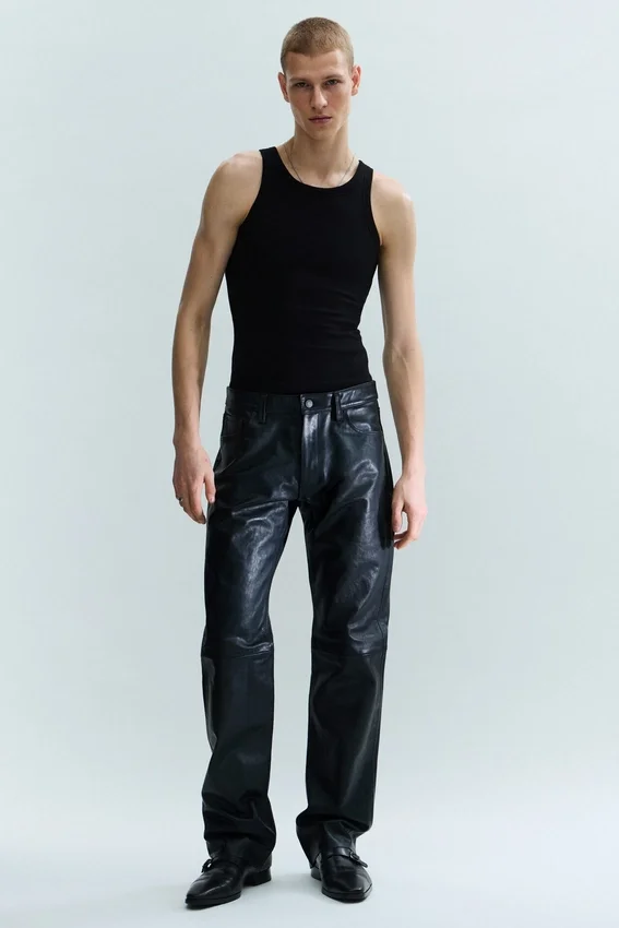 Lederhose mit geradem Bein – Schwarz Lederhose mit geradem Bein – Schwarz