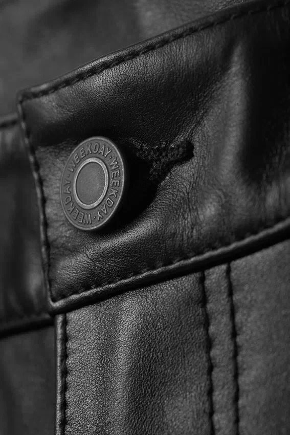Lederhose mit geradem Bein – Schwarz Lederhose mit geradem Bein – Schwarz