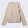 Locker gestrickter Raglan-Pullover – Beige