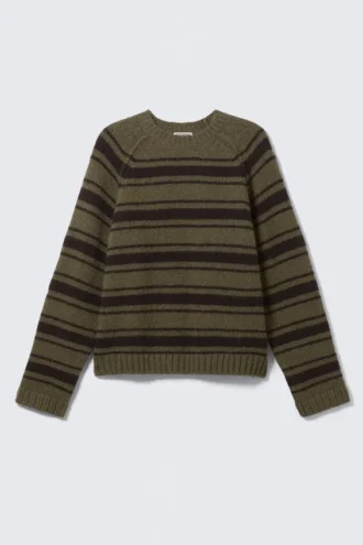 Locker gestrickter Raglan-Pullover – gestreift, khakigrün