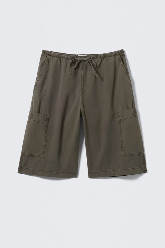 Locker sitzende Ripstop-Cargoshorts – Dark Mole Locker sitzende Ripstop-Cargoshorts – Dark Mole