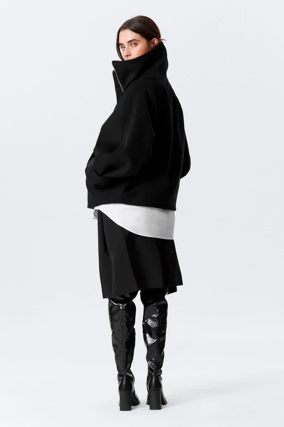 Locker sitzende Wolljacke mit Raglanärmeln – Schwarz Locker sitzende Wolljacke mit Raglanärmeln – Schwarz