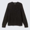 Locker sitzender Pullover aus genoppter Strickware – Schwarz Locker sitzender Pullover aus genoppter Strickware – Schwarz
