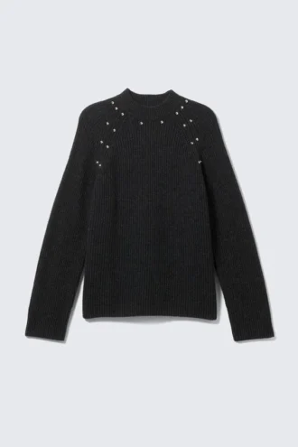 Locker sitzender Strickpullover aus Wollmischung mit Nieten – Schwarz – Nieten