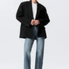 Locker sitzender Zweireiher-Blazer aus Leinenmischung – Schwarz Locker sitzender Zweireiher-Blazer aus Leinenmischung – Schwarz