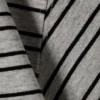 Locker sitzendes, kastenförmiges Baumwoll-T-Shirt – grau gestreift