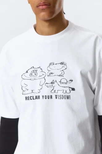 Locker sitzendes T-Shirt mit Print – Weiß – Reclaim Your Wisdom
