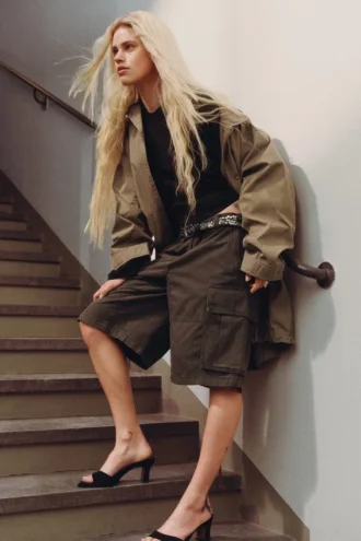 Lockere Cargo-Shorts mit niedriger Leibhöhe – gewaschen, dunkelgrau