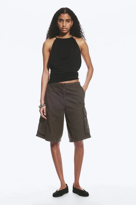 Lockere Cargo-Shorts mit niedriger Leibhöhe – gewaschen, dunkelgrau Lockere Cargo-Shorts mit niedriger Leibhöhe – gewaschen, dunkelgrau