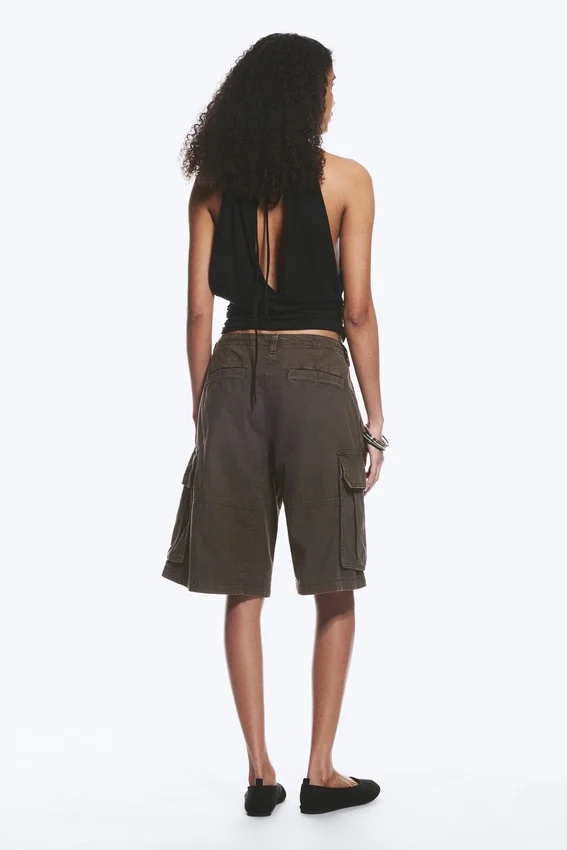 Lockere Cargo-Shorts mit niedriger Leibhöhe – gewaschen, dunkelgrau Lockere Cargo-Shorts mit niedriger Leibhöhe – gewaschen, dunkelgrau