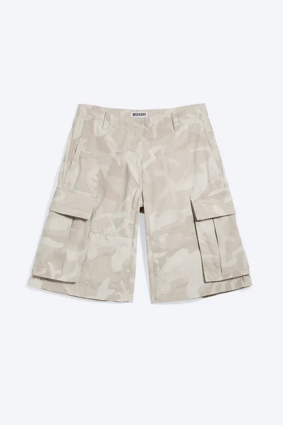Lockere Cargo-Shorts mit niedriger Leibhöhe – Hellbeige – Camouflage Lockere Cargo-Shorts mit niedriger Leibhöhe – Hellbeige – Camouflage