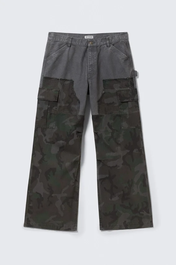 Lockere Patchwork-Cargo-Hose – Dusty Blue & Camo Lockere Patchwork-Cargo-Hose – Dusty Blue & Camo