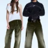 Lockere Straight-Jeans mit normaler Taillenhöhe – Tiefgrün – Khakigrün | Cheap Monday GB