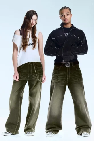Lockere Straight-Jeans mit normaler Taillenhöhe – Tiefgrün – Khakigrün | Cheap Monday GB Lockere Straight-Jeans mit normaler Taillenhöhe – Tiefgrün – Khakigrün | Cheap Monday GB