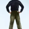 Lockere Straight-Jeans mit normaler Taillenhöhe – Tiefgrün – Khakigrün | Cheap Monday GB