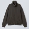 Lockere Strickjacke mit Trichterkragen und Reißverschluss – gewaschenes Dunkelgrau Lockere Strickjacke mit Trichterkragen und Reißverschluss – gewaschenes Dunkelgrau