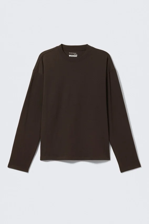 Lockeres, kastenförmiges Langarmshirt – Dunkelbraun Lockeres, kastenförmiges Langarmshirt – Dunkelbraun