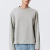 Lockeres, kastenförmiges Langarmshirt – Hellstaubgrau Lockeres, kastenförmiges Langarmshirt – Hellstaubgrau