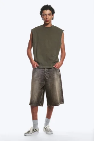 Lockeres, quadratisches Baumwoll-Tanktop – gewaschenes dunkles Khaki-Grün