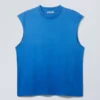 Lockeres Tanktop mit quadratischem Ausschnitt und unversäuberten Säumen – sonnenverblassenes Blau Lockeres Tanktop mit quadratischem Ausschnitt und unversäuberten Säumen – sonnenverblassenes Blau