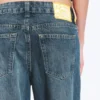Loosy Lucie Low-Rise-Jeans mit normaler Passform und ausgestelltem Bein – Tide Blue – Mittelblau | Cheap Monday GB Loosy Lucie Low-Rise-Jeans mit normaler Passform und ausgestelltem Bein – Tide Blue – Mittelblau | Cheap Monday GB