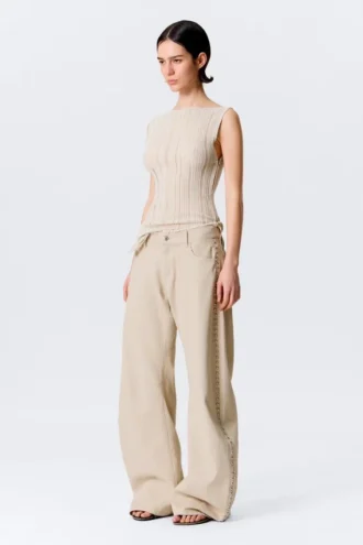 Lose Ballonhose mit niedriger Leibhöhe und Nieten – Beige Lose Ballonhose mit niedriger Leibhöhe und Nieten – Beige