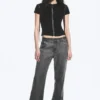 Lose Bootcut-Hose mit niedriger Leibhöhe – Dunkelgrau Lose Bootcut-Hose mit niedriger Leibhöhe – Dunkelgrau