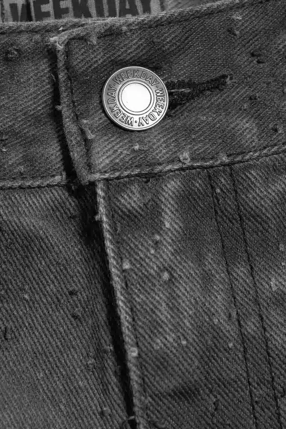 Lose Bootcut-Hose mit niedriger Leibhöhe – Dunkelgrau Lose Bootcut-Hose mit niedriger Leibhöhe – Dunkelgrau