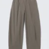 Lose Pull-On-Hose mit niedriger Leibhöhe – Grau