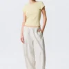 Lose Pull-On-Hose mit niedriger Leibhöhe – Hellbeige Lose Pull-On-Hose mit niedriger Leibhöhe – Hellbeige
