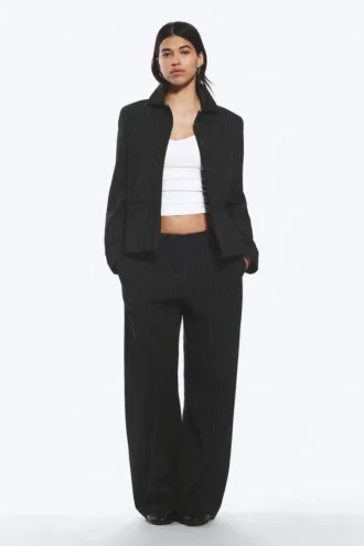 Lose sitzende Anzughose mit niedriger Taille – schwarz, Nadelstreifen Lose sitzende Anzughose mit niedriger Taille – schwarz, Nadelstreifen