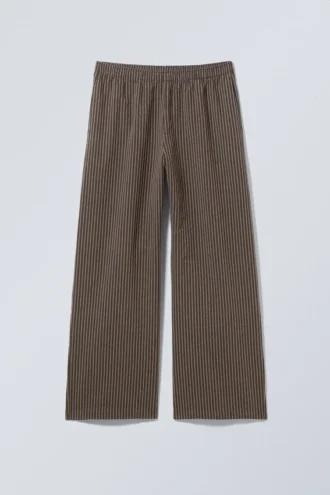 Lose sitzende Baumwoll-Hose – gestreift, braun Lose sitzende Baumwoll-Hose – gestreift, braun